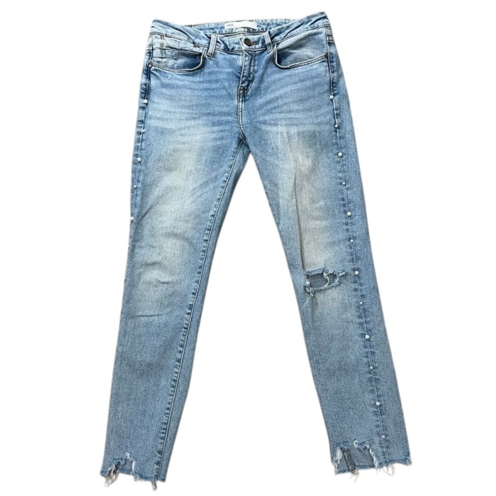 Zara Jeans Pearl Embellished Distressed Ripped Knee Hem Light Wash, Size 6